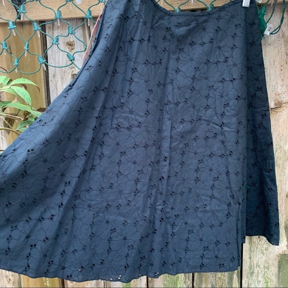 - Anne Klein black flair eyelet skirt NWT - Picture 2 of 8